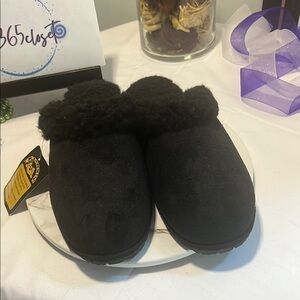 Bearpaw Black Suede Slippers